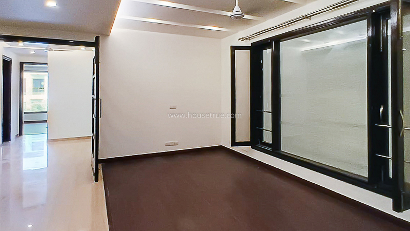 4 BHK Flat For Rent in West End Colony