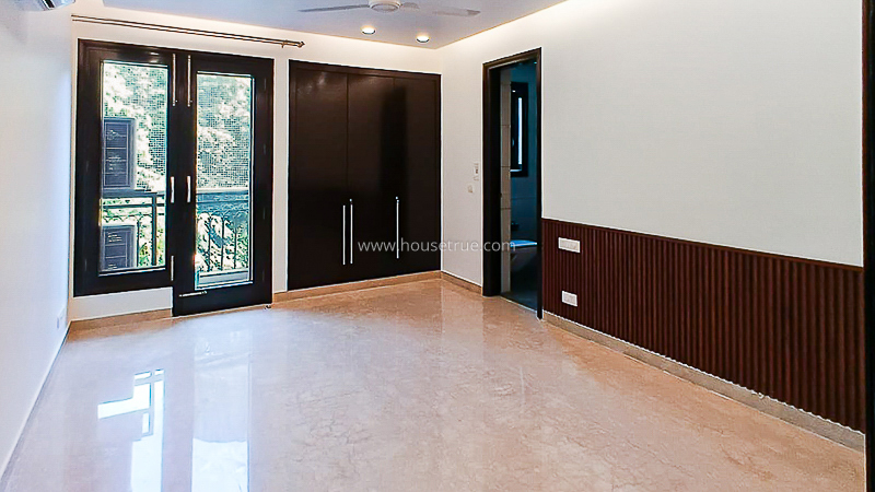 4 BHK Flat For Rent in West End Colony