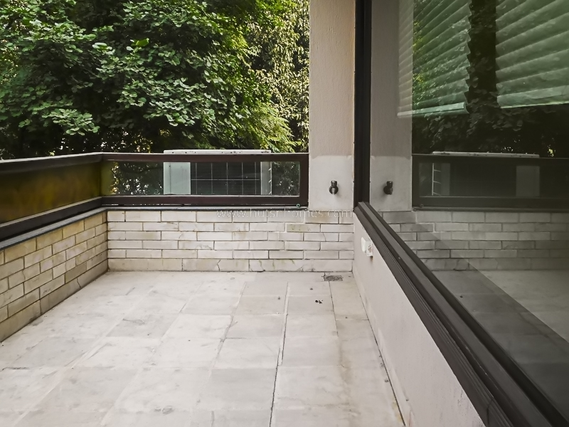 4 BHK Flat For Rent in West End Colony