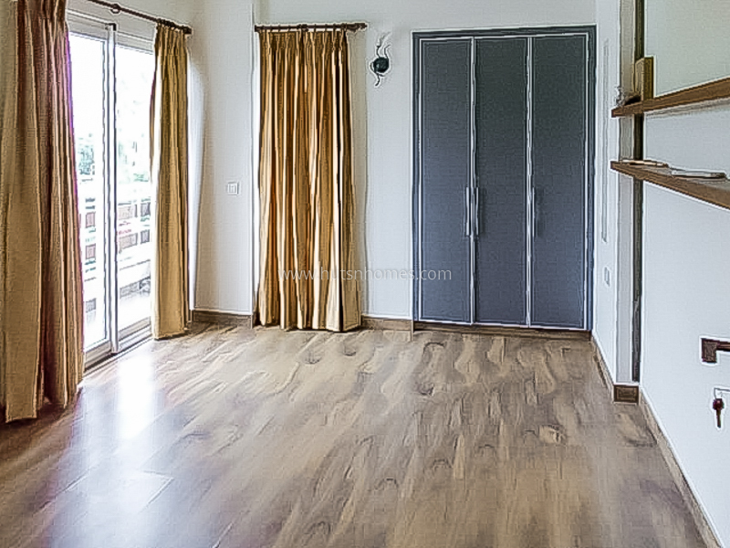 4 BHK Flat For Rent in Anand Niketan