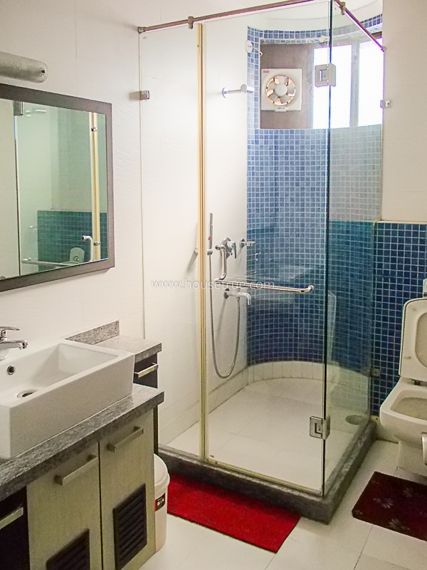 2 BHK Flat For Rent in New Friends Colony