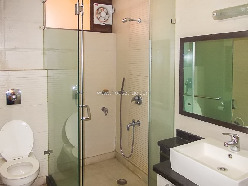 2 BHK Flat For Rent in New Friends Colony