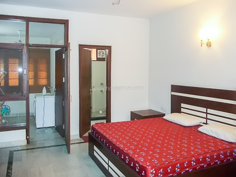 2 BHK Flat For Rent in New Friends Colony