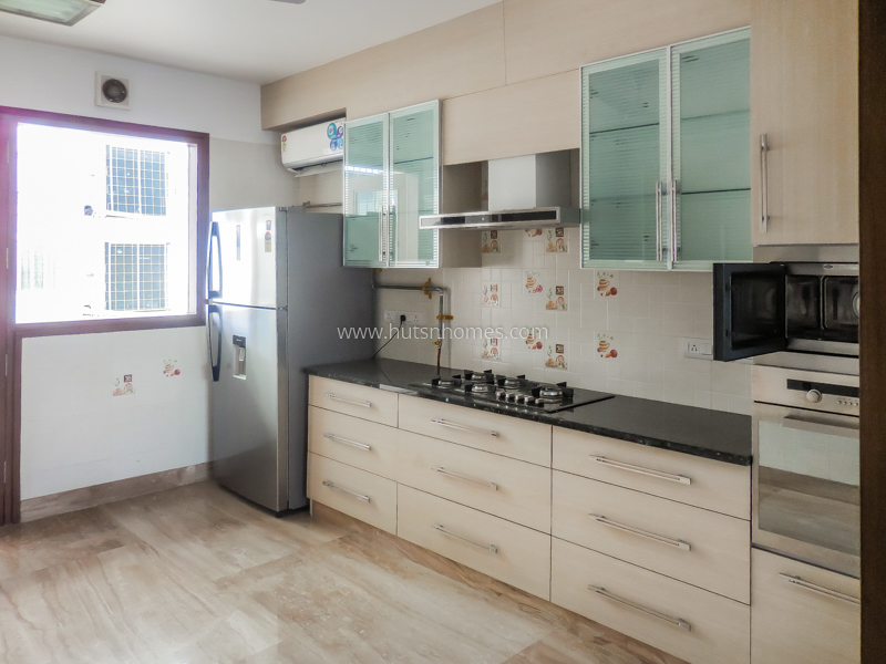 3 BHK Flat For Rent in Defence Colony