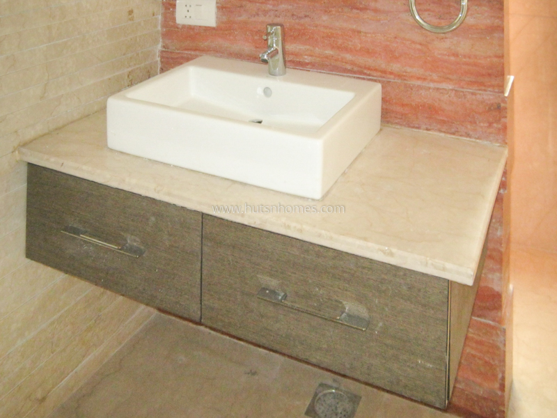 4 BHK Flat For Rent in Vasant Vihar