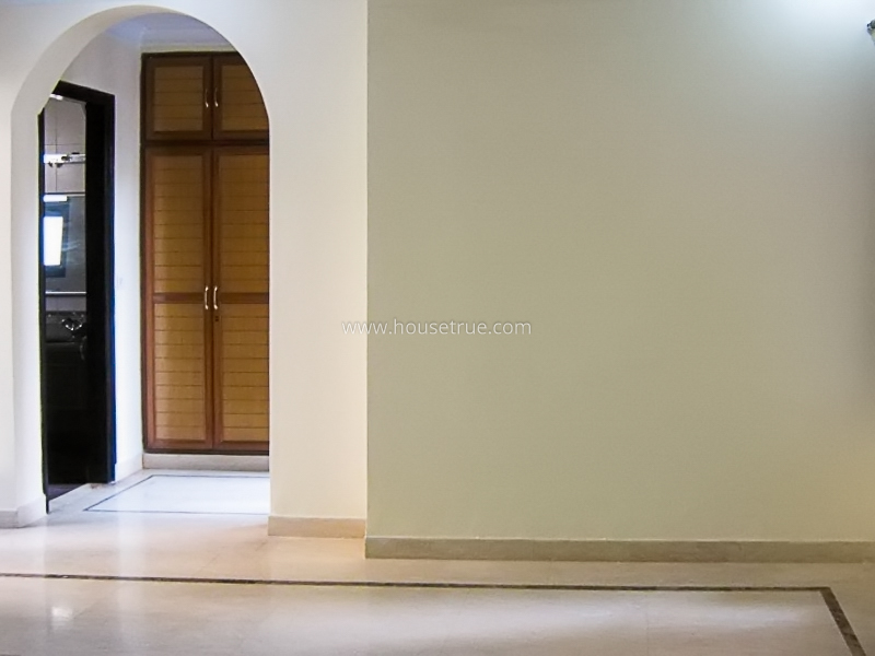 4 BHK Flat For Rent in Vasant Vihar