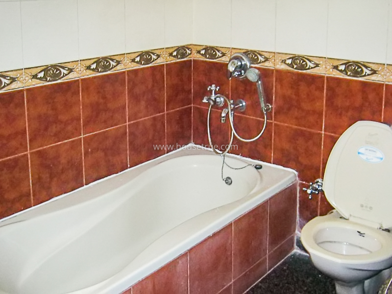 4 BHK Flat For Rent in Vasant Vihar