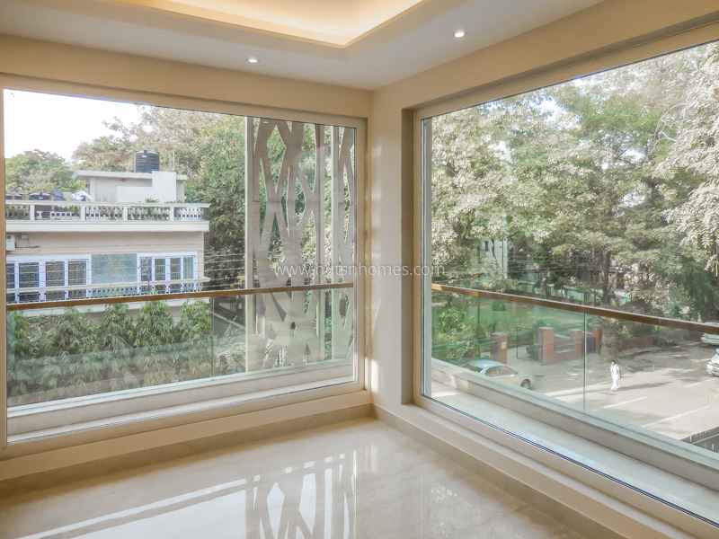 4 BHK Flat For Rent in Anand Niketan