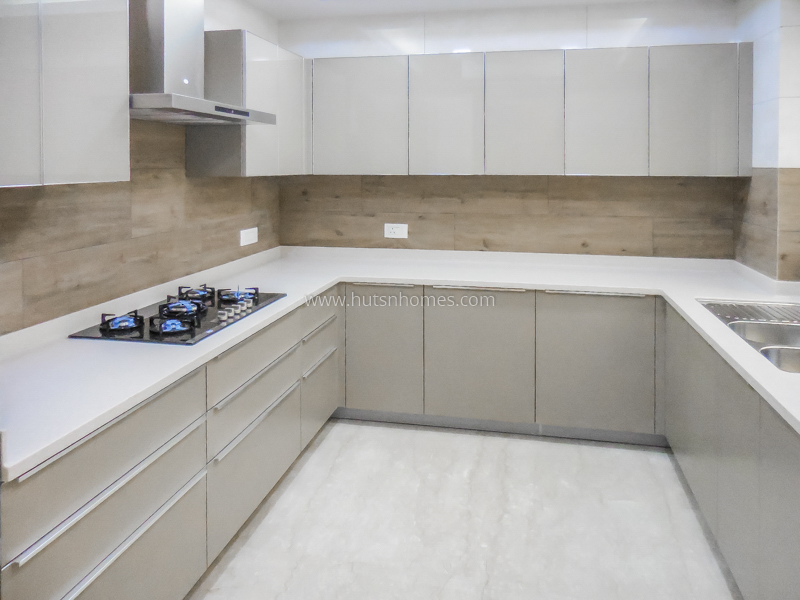 4 BHK Flat For Rent in Anand Niketan