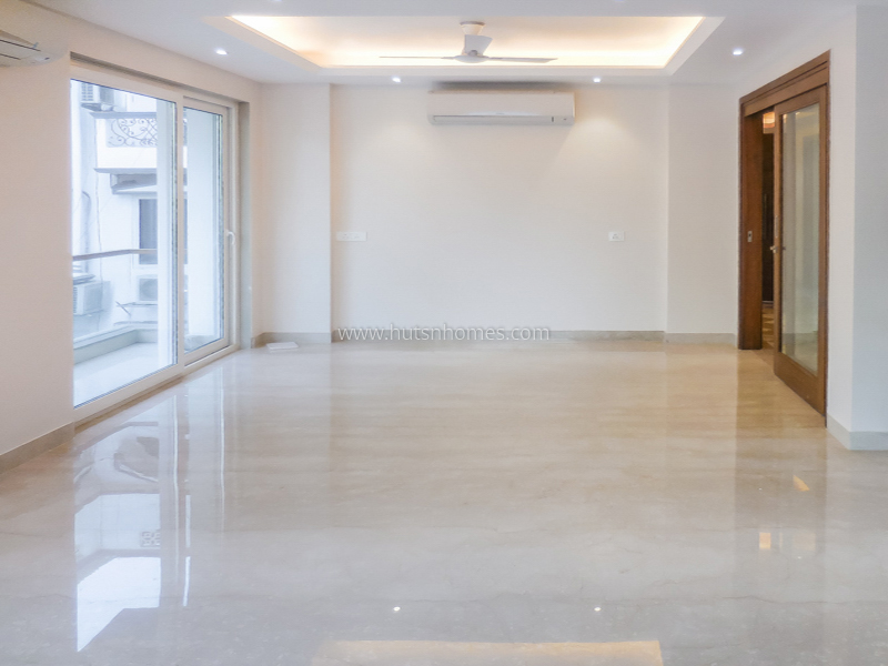 4 BHK Flat For Rent in Anand Niketan