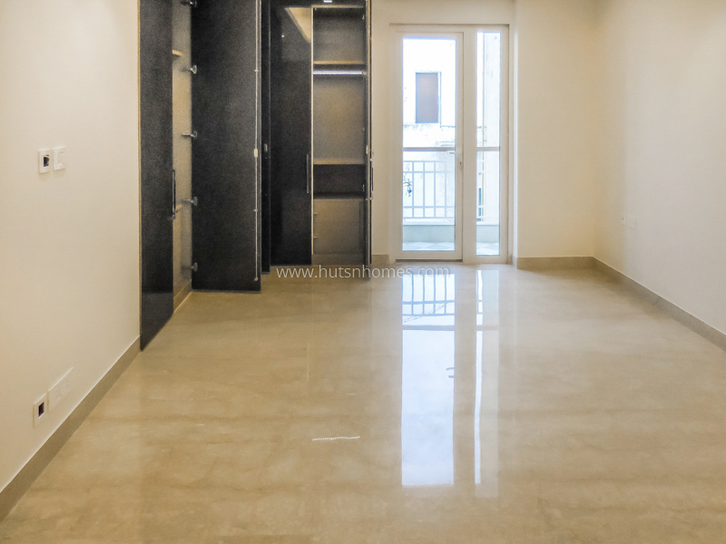 4 BHK Flat For Rent in Anand Niketan
