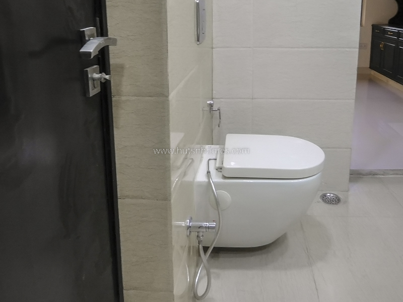 4 BHK Flat For Rent in Anand Niketan
