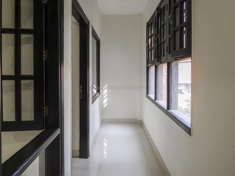 4 BHK Flat For Rent in Anand Niketan