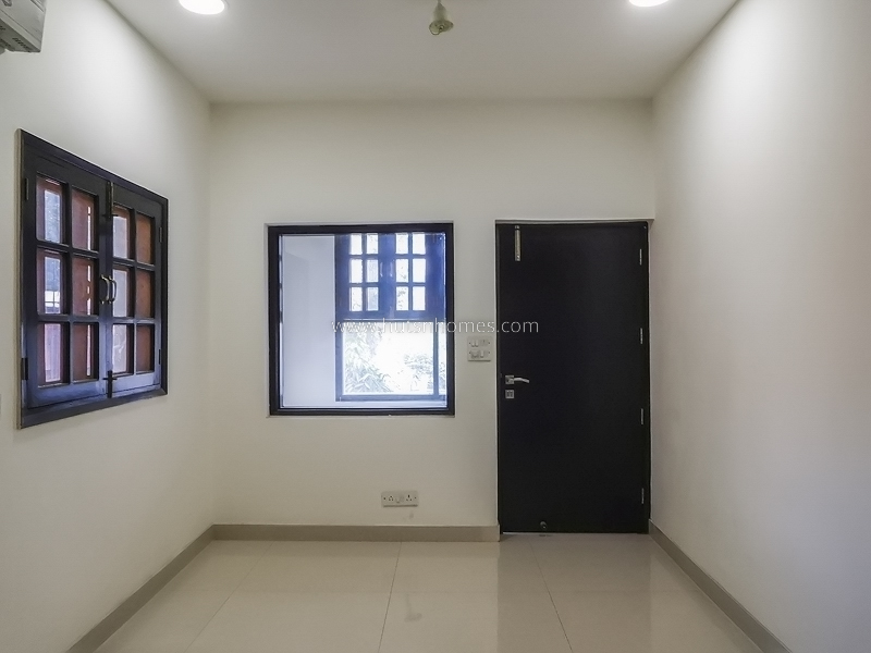4 BHK Flat For Rent in Anand Niketan
