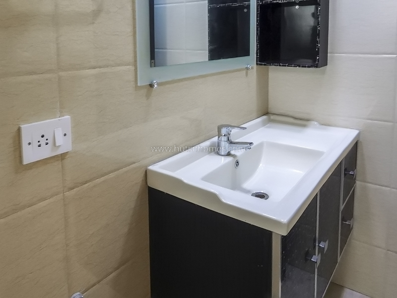 4 BHK Flat For Rent in Anand Niketan