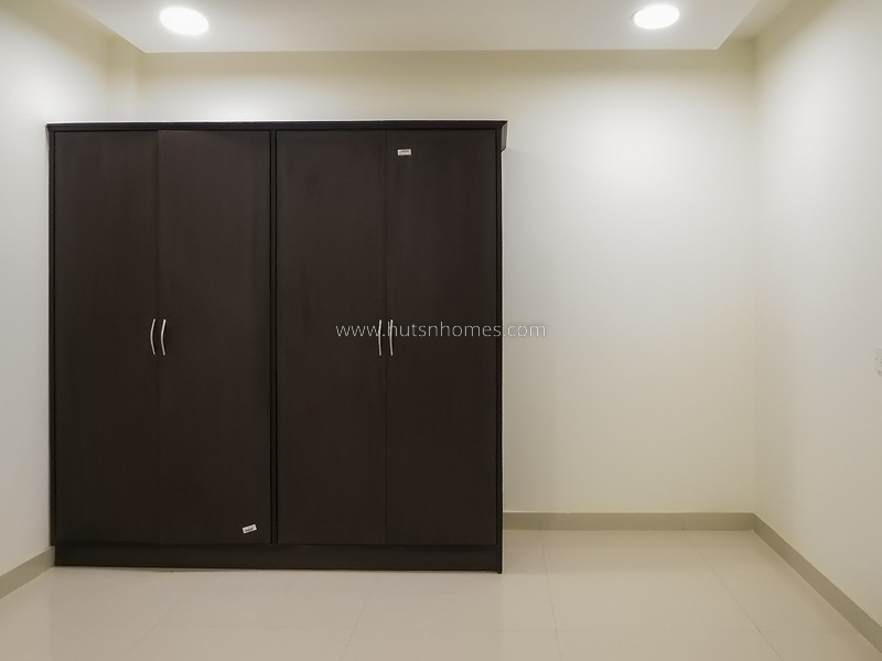 4 BHK Flat For Rent in Anand Niketan