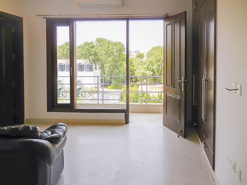 4 BHK Flat For Rent in Anand Niketan