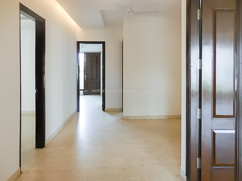 4 BHK Flat For Rent in Anand Niketan