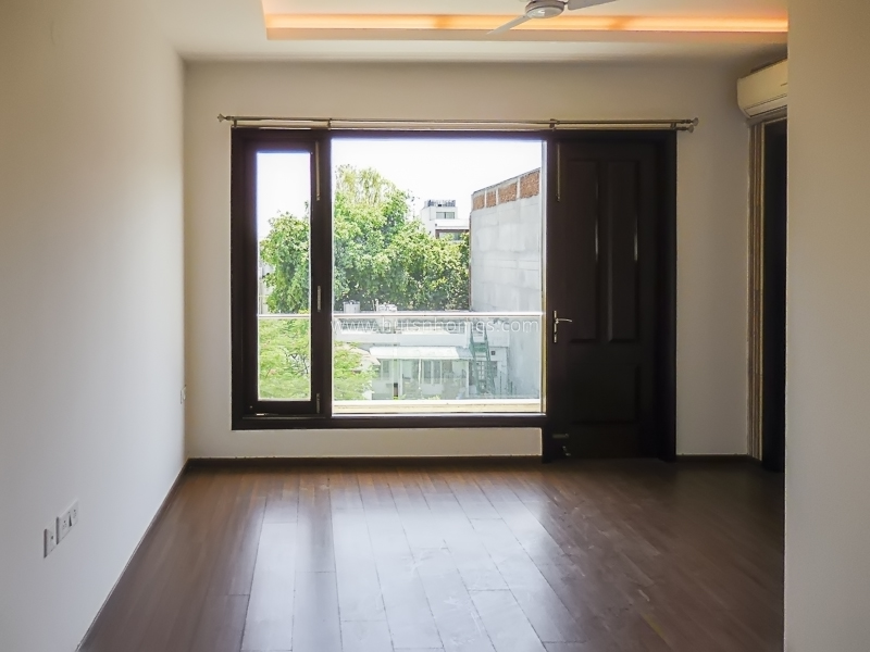 4 BHK Flat For Rent in Anand Niketan