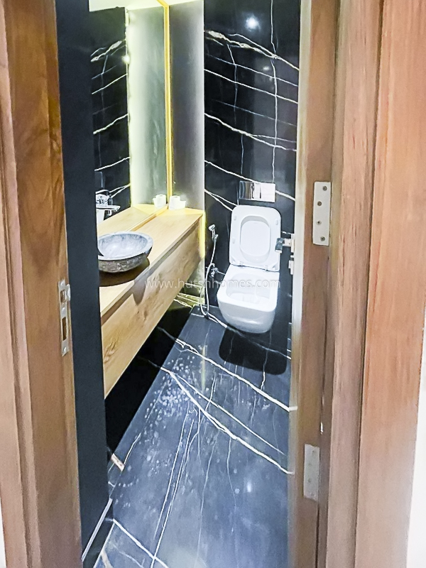 4 BHK Flat For Rent in Panchsheel Enclave