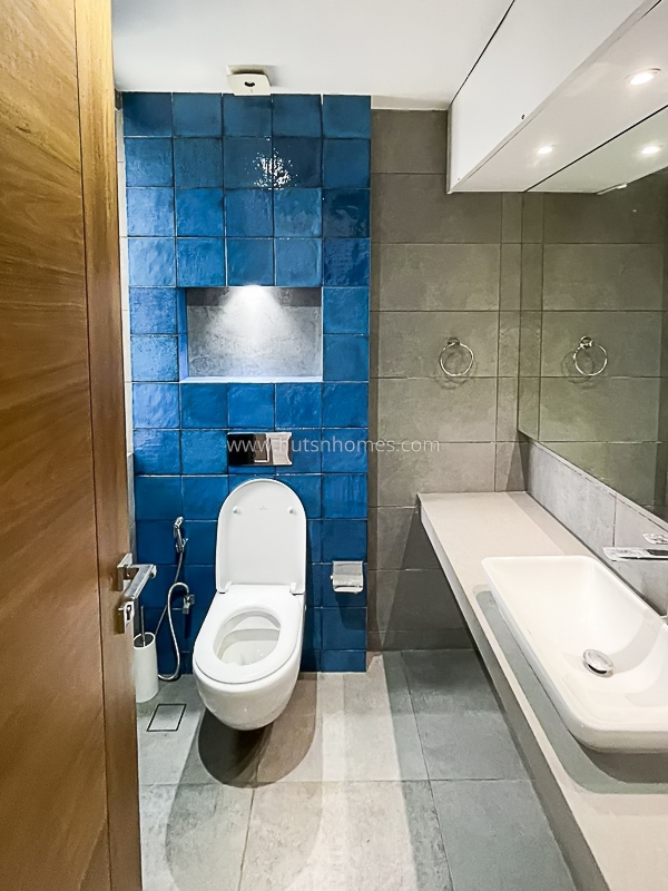 4 BHK Flat For Rent in Panchsheel Enclave