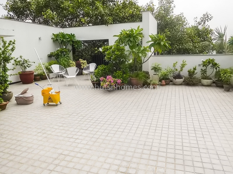 3 BHK Flat For Rent in Defence Colony