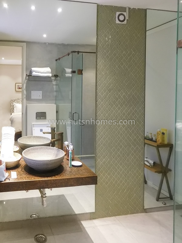 3 BHK Flat For Rent in Defence Colony