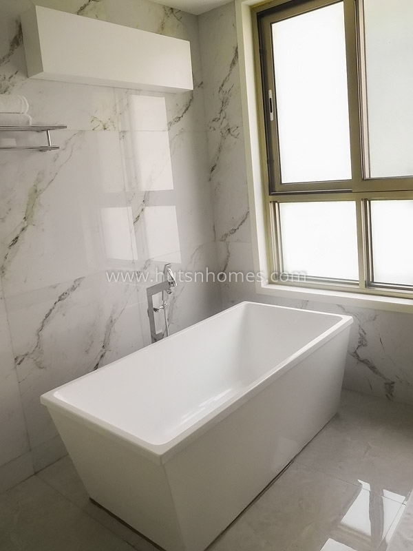 3 BHK Flat For Rent in Defence Colony