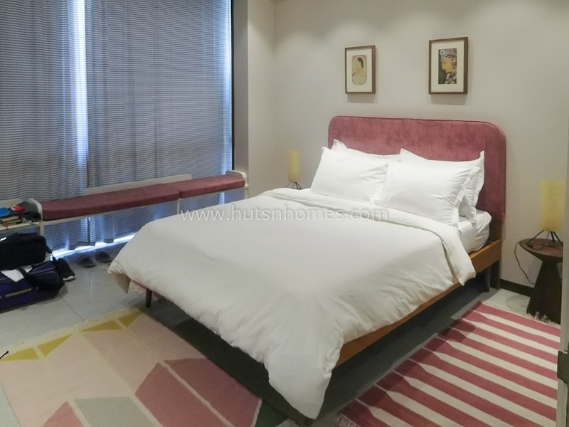 3 BHK Flat For Rent in Defence Colony