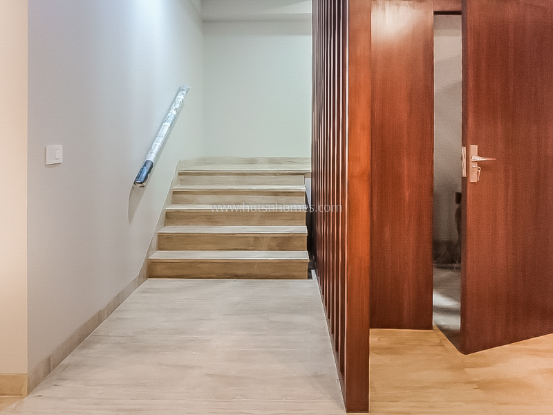 4 BHK Duplex For Rent in Vasant Vihar