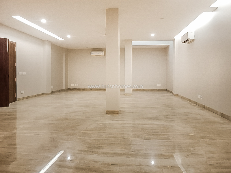 4 BHK Duplex For Rent in Vasant Vihar