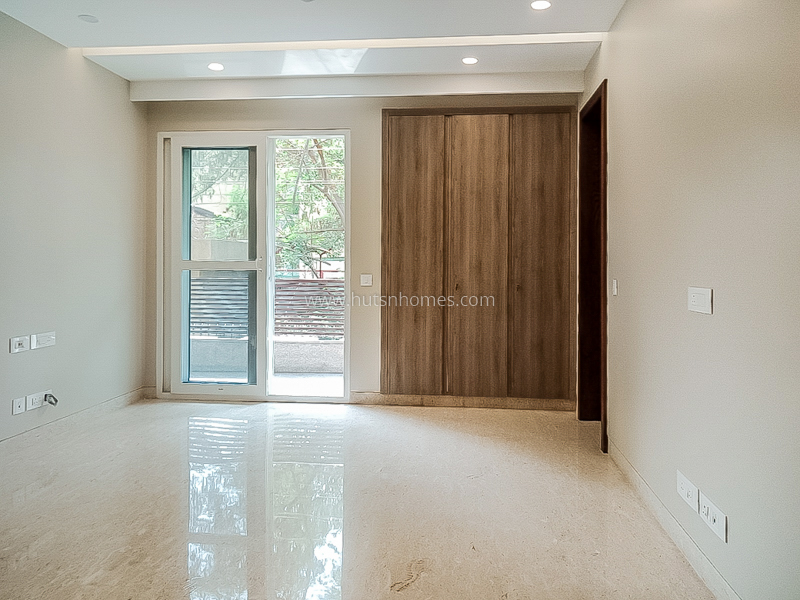 4 BHK Duplex For Rent in Vasant Vihar
