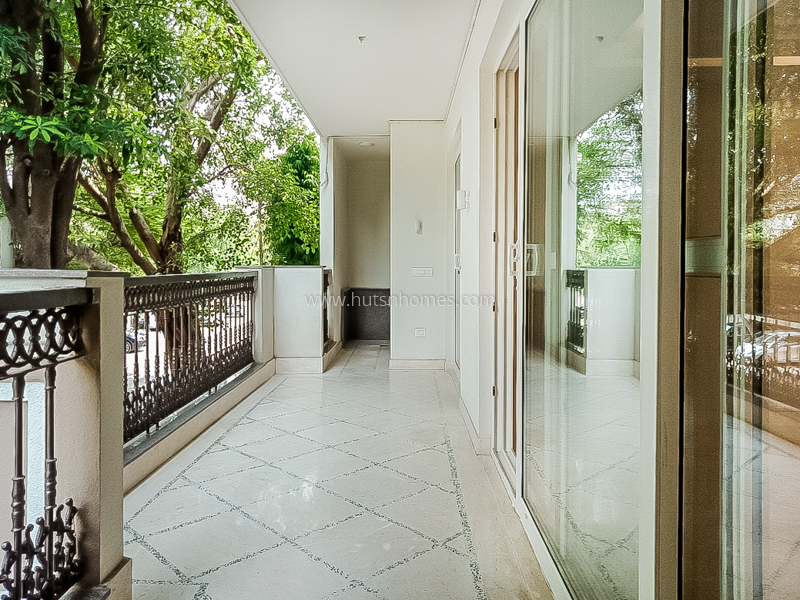 4 BHK Duplex For Rent in Vasant Vihar