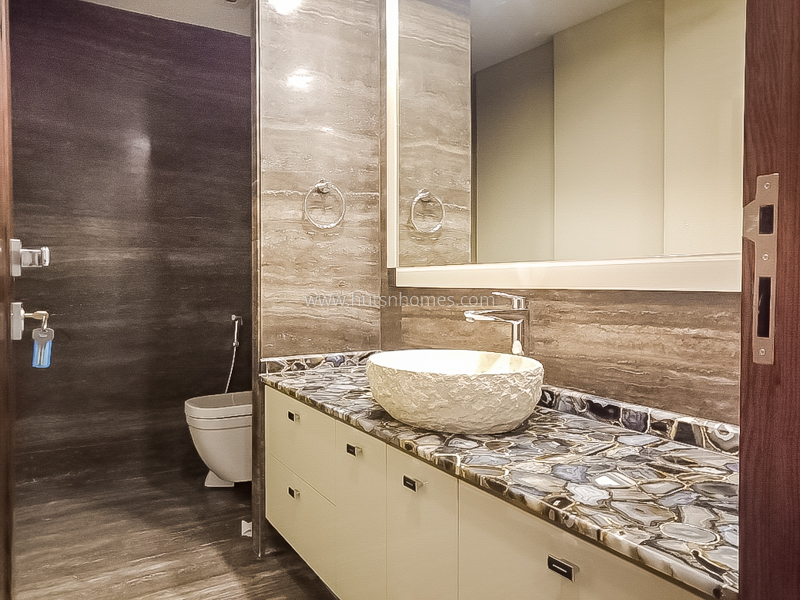 4 BHK Duplex For Rent in Vasant Vihar