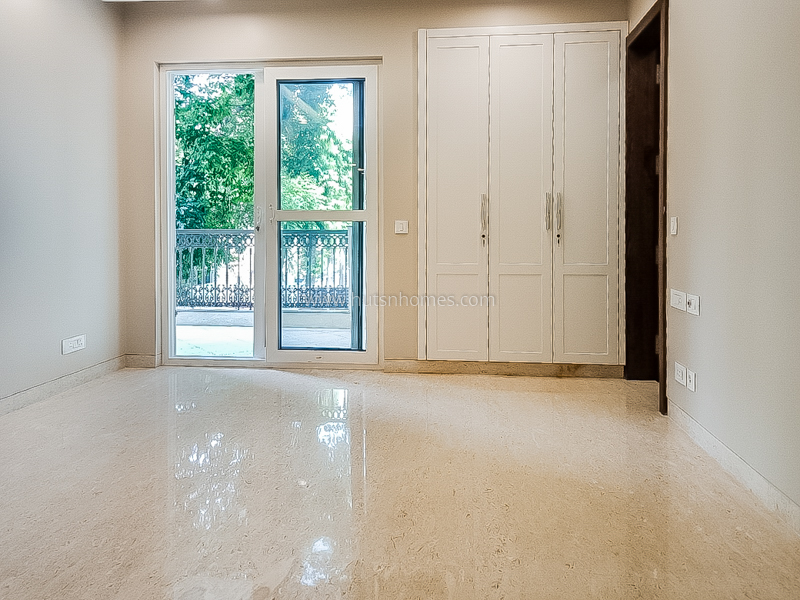 4 BHK Duplex For Rent in Vasant Vihar
