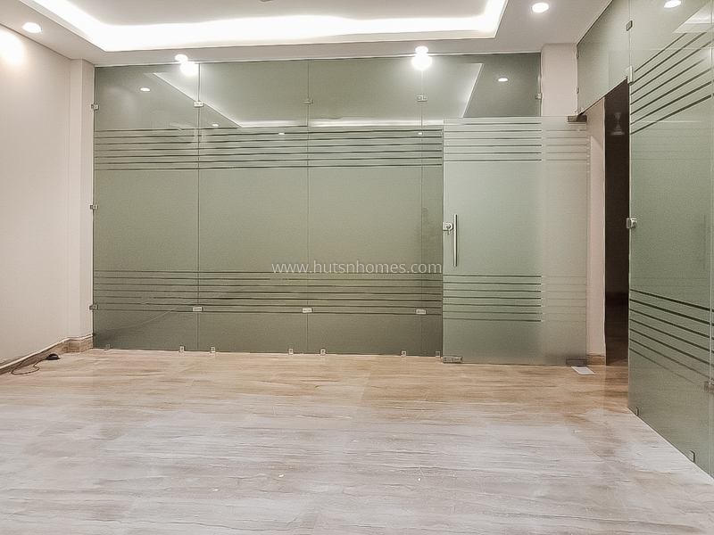 4 BHK Duplex For Rent in Vasant Vihar