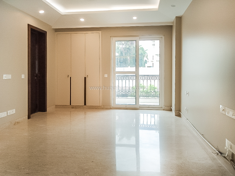 4 BHK Duplex For Rent in Vasant Vihar