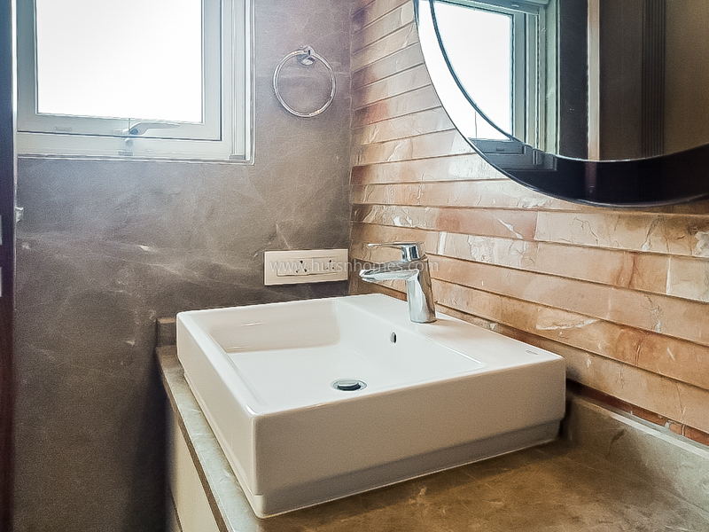 4 BHK Flat For Rent in Vasant Vihar