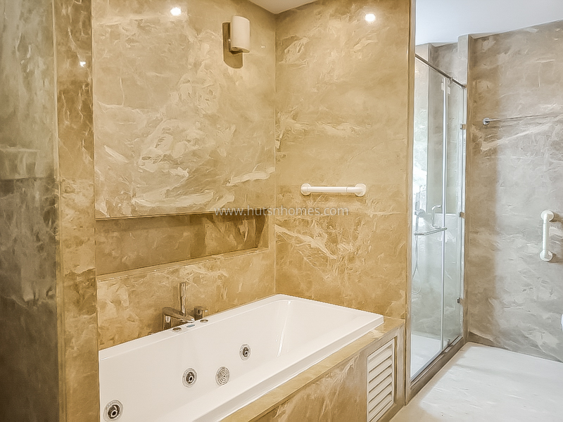 4 BHK Flat For Rent in Vasant Vihar