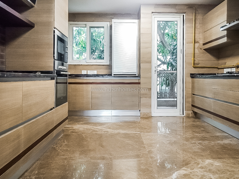 4 BHK Flat For Rent in Vasant Vihar