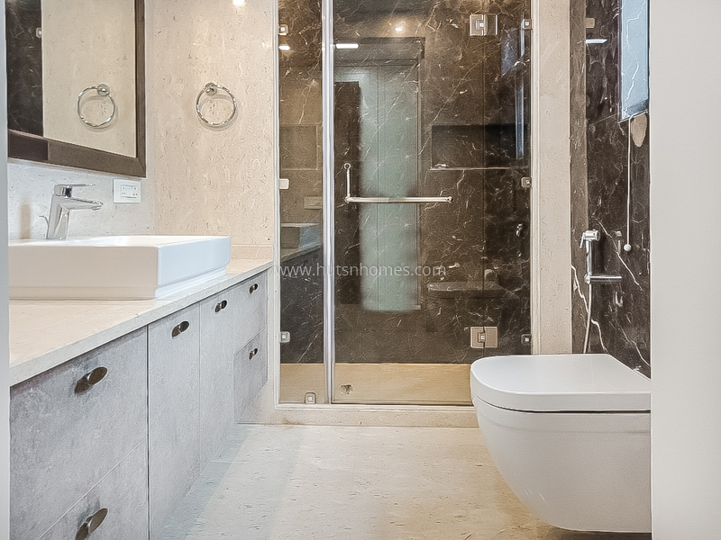 4 BHK Flat For Rent in Vasant Vihar