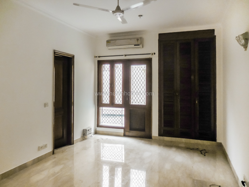 4 BHK Flat For Rent in Vasant Vihar