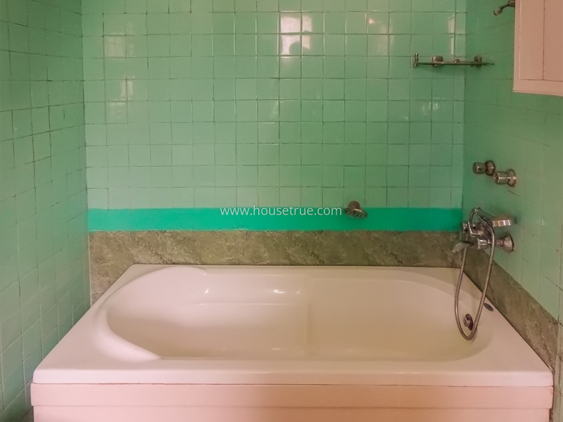 5 BHK House For Rent in Vasant Vihar