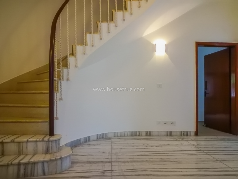 5 BHK House For Rent in Vasant Vihar