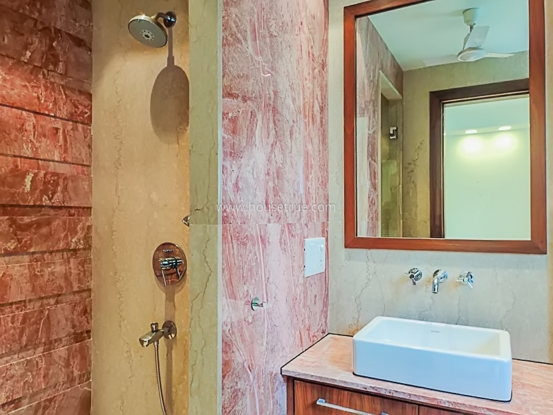 4 BHK Flat For Rent in Vasant Vihar