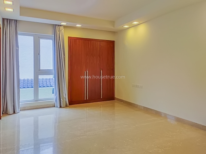 4 BHK Flat For Rent in Vasant Vihar
