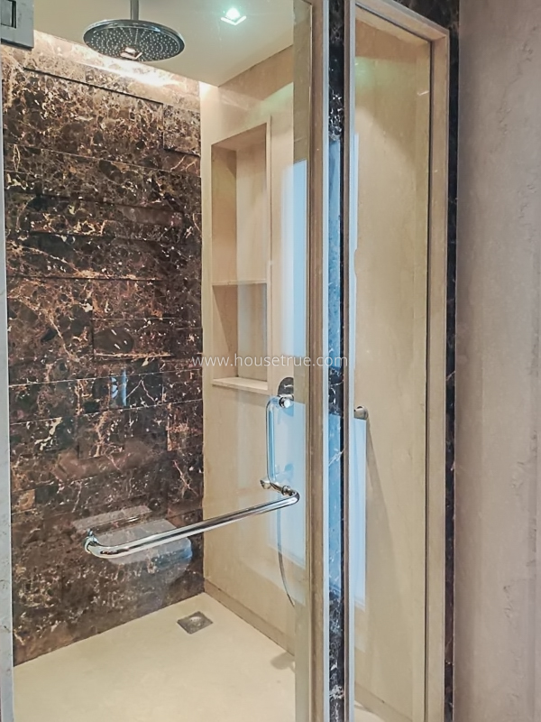 4 BHK Flat For Rent in Vasant Vihar