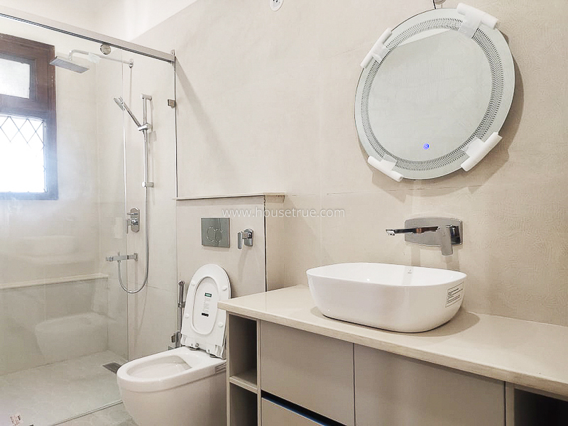 4 BHK Flat For Rent in Vasant Vihar