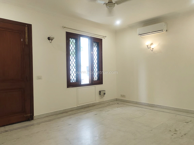 4 BHK Flat For Rent in Vasant Vihar