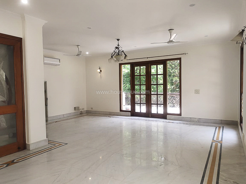 4 BHK Flat For Rent in Vasant Vihar